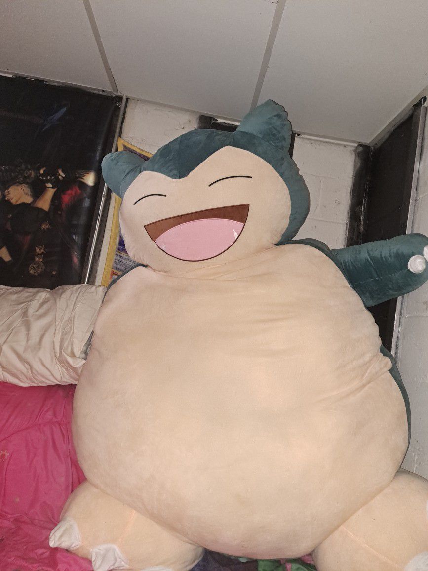 Giant Pokemon Snorlax Plushy 