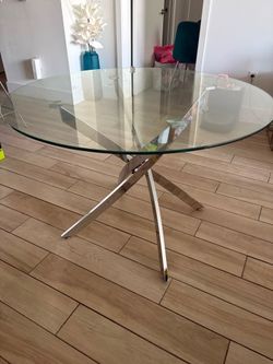 Round glass table