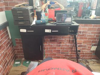 Barber stations