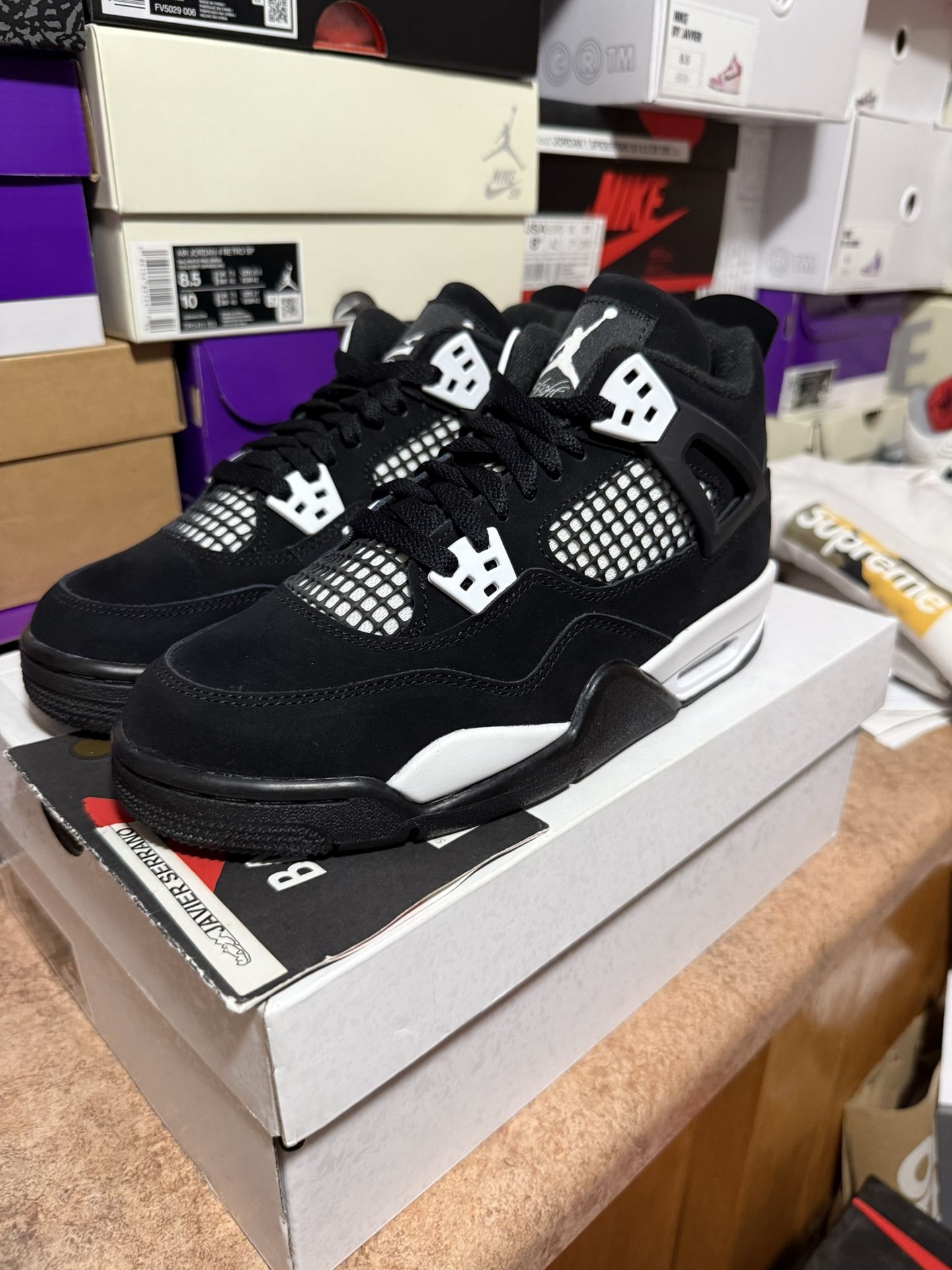 NIKE AIR JORDAN 4 WHITE THUNDER Sz 8