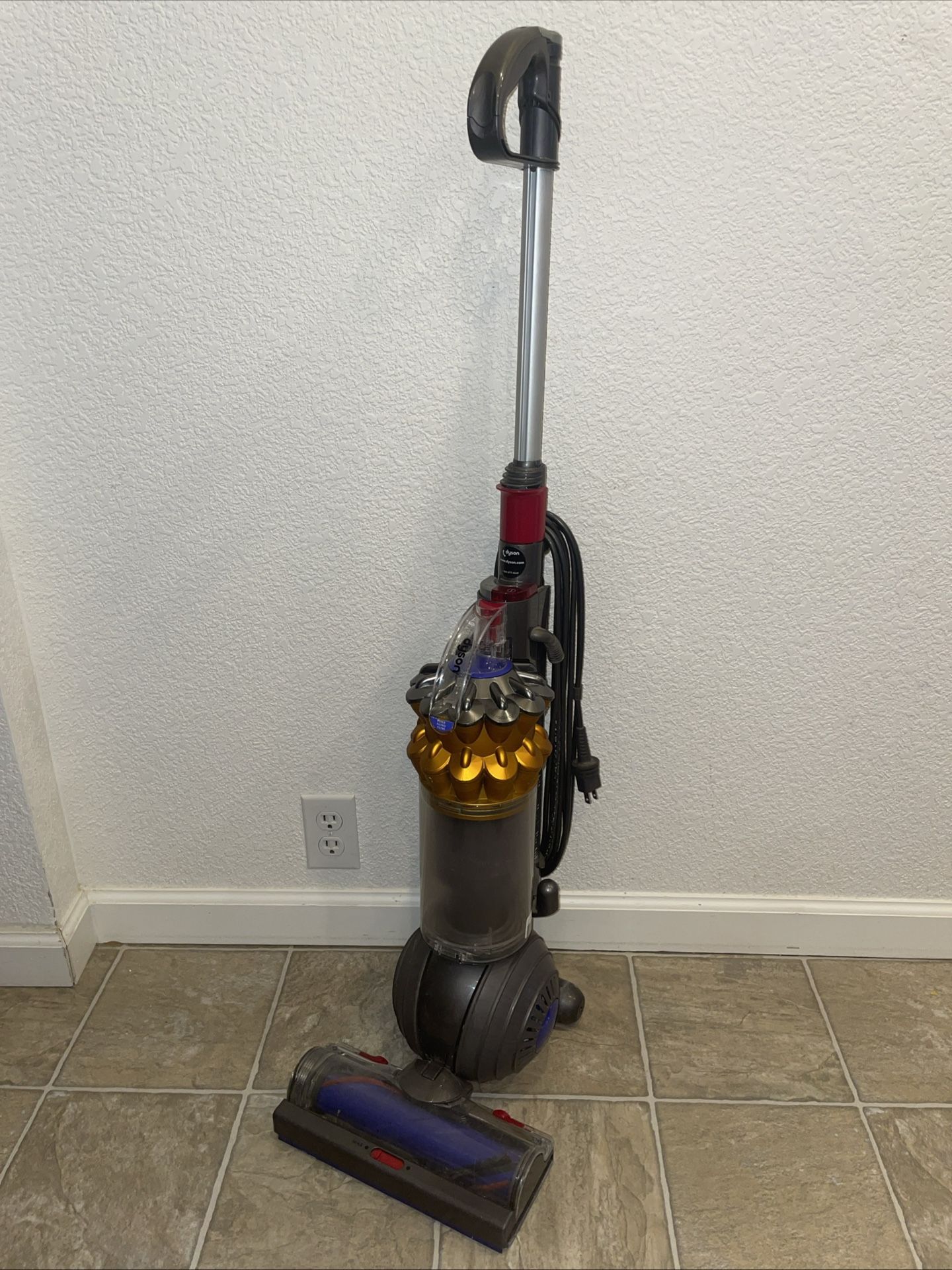 Dyson Small Ball Vacuum Cleaner PB7-US-HMA088A~ Pre Owned ~ Working Condition