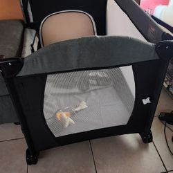 Baby Basinet (Negotiable) 
