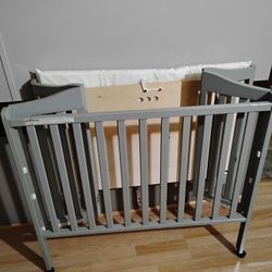 Baby Crib 