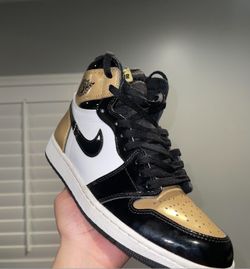 Jordan 1 NRG gold toe 8.5 $250