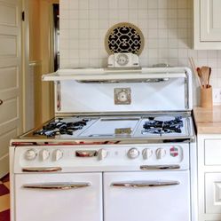 Restored Vintage 1950 40” Wedgewood Gas Stove