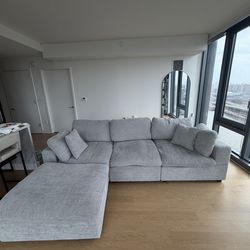 Modern 4-Seat Cloud Sectional Couch w/ Ottoman – Like New (7 Months Old) – Pickup in Bronx