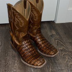 Caiman Boots 