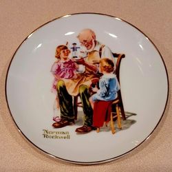 Vintage Norman Rockwell "The Toymaker" Collectible Plate Rockwell Museum 1984