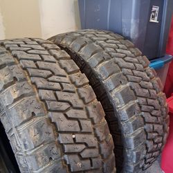 Mickey Thompson Baja Tires x2