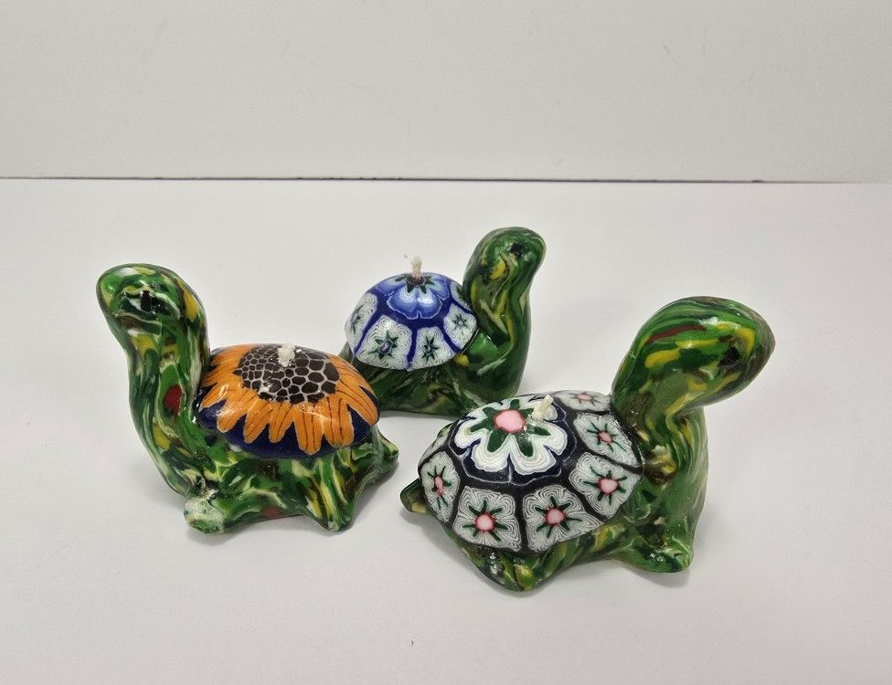 Vintage Wax Sea Turtles Candles Multicolored
