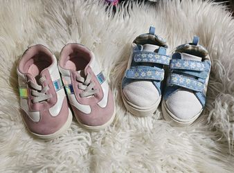Toddler shoes sz5
