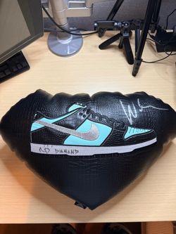 Nike Sb Tiffany Dunks pillow singed by wale and Nicky diamonds