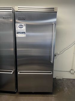 VIKING 36”WIDE BUILT IN BOTTOM FREEZER REFRIGERATOR