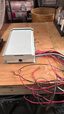Lightly used 30amp 10 space manual transfer switch