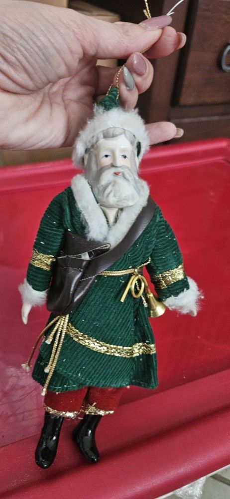 Vintage Looking Santa Ornament