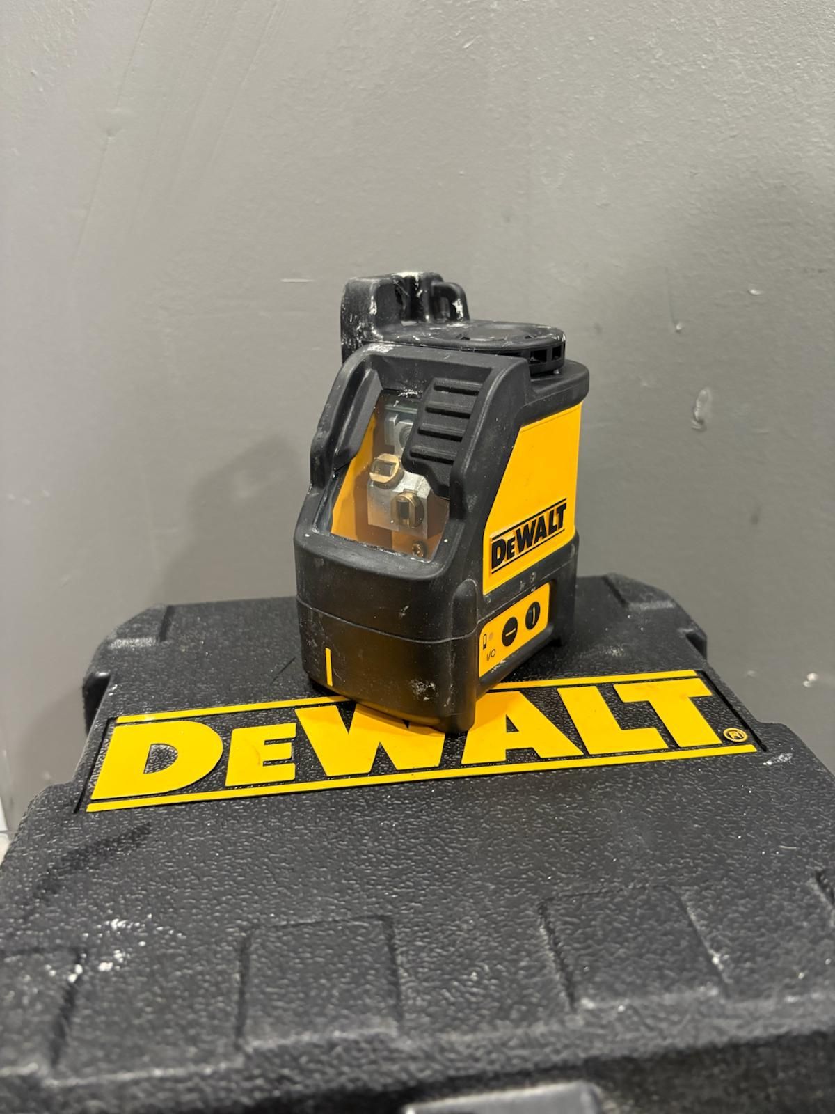 Dewalt