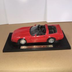 Maisto 1992 ZR-1 Red Corvette Convertible 1/18 Diecast Car