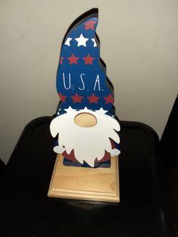 Wooden USA Gnome