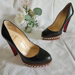Women's Christian Louboutin Bianca 140 Black Leather Studded Pump Heels Size 6 US (EXCELLENT)