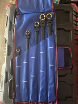 Flex Head Ratcheting Wrench Set Metric