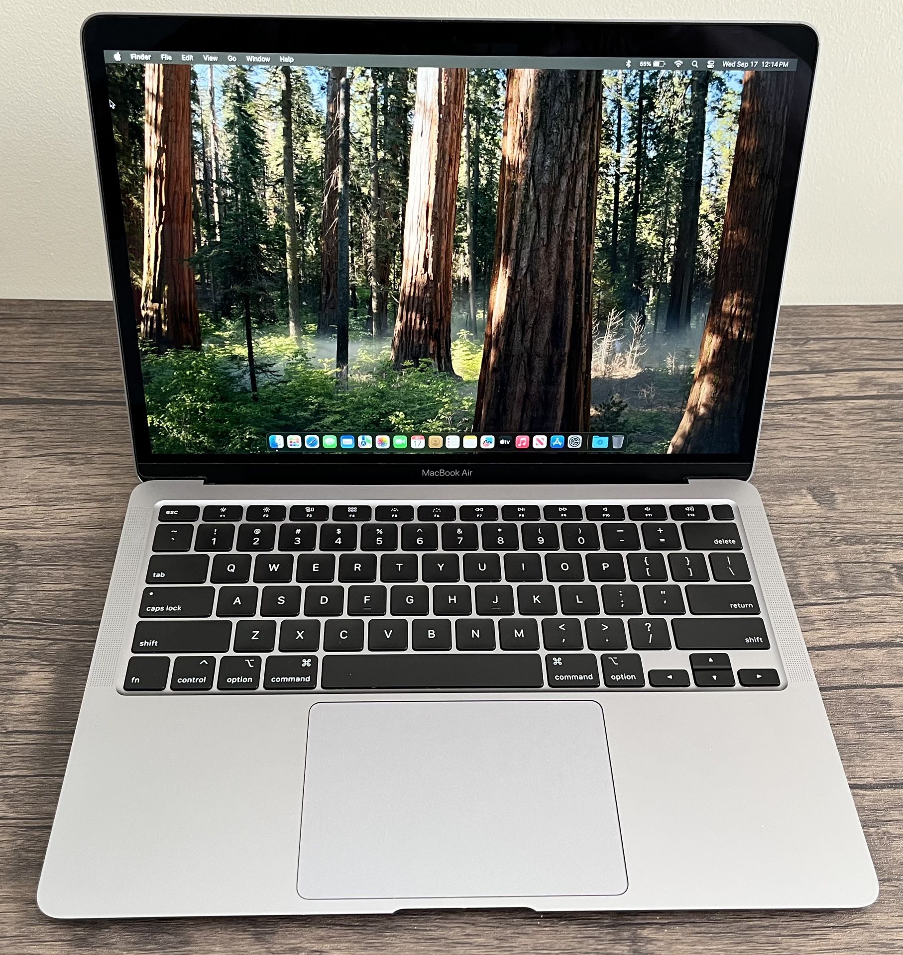 2020 13” Apple MacBook Air . 1.1 GHz Intel Core i3. 512 GB SSD. 16 GB Ram.