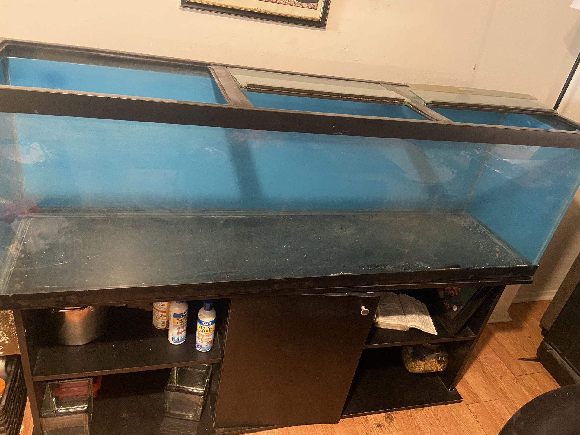 150 Gallon Fish Tank (aquarium)