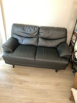 Love seat/Couch