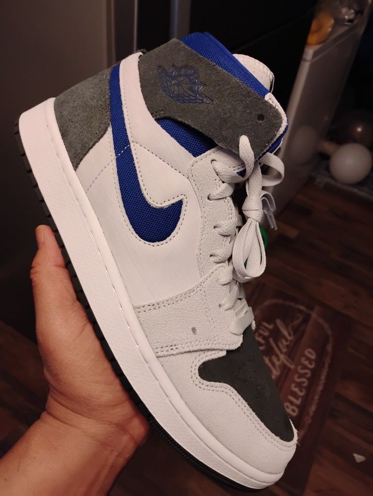 AJ 1 HIGH SIZE 10.5