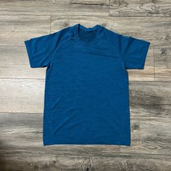 Lululemon Metal Vent Tech Small