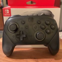 Nintendo Switch Pro Controller 