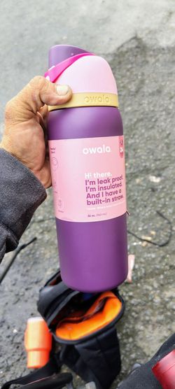 Owala FreeSip 32 oz Insulated Water Bottle