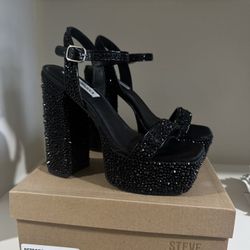 Steve Madden Black Heels Size 7.5