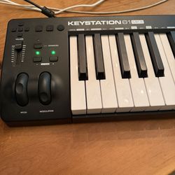 M-Audio Keystation MKIII 61 midi keyboard