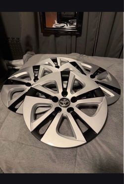 Toyota Prius Wheel Cover (Full OEM set) (2019 Prius)