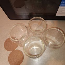 Set Of 4 Glasses With 2 Coasters