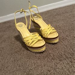 Vince Camuto Brand New Yellow Wedges Size 7.5 Women 