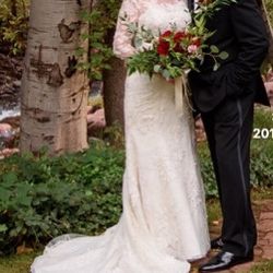 WEDDING DRESS OLEG CASSINI SIZE 10