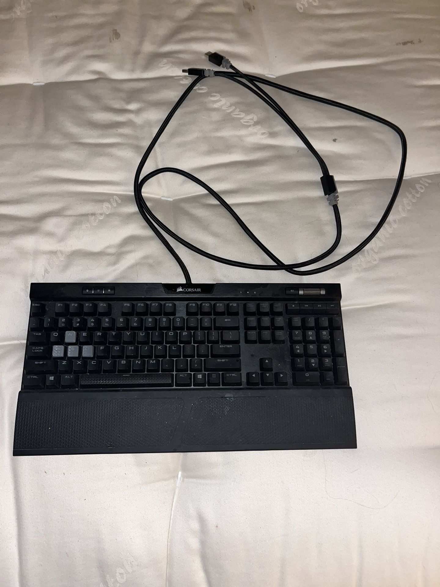 RGB Corsair Mechanical Gaming Keyboard