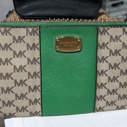 Michael Kors Jet Set Large Logo Stripe Wristlet 