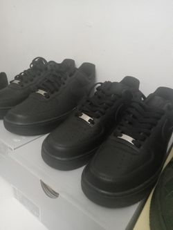 Air FORCE 1 MEN SZ 11.5