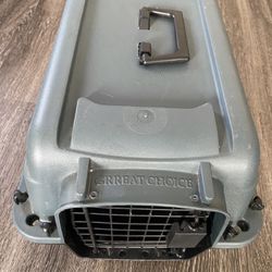 Dog Crate/ Dog Carrier