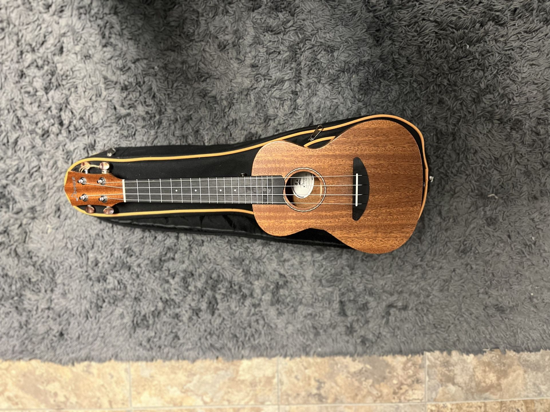 Donner Ukulele
