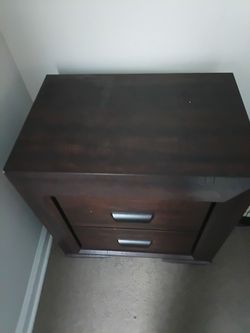 Nightstand: Pickup only