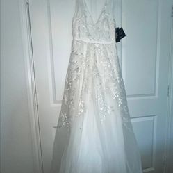 Lulu’s Wedding Gown-NWT