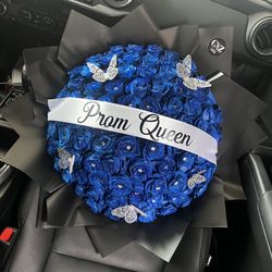 100 Blue Roses Bouquet