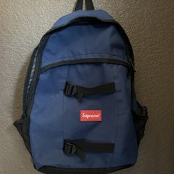 Supreme Backpack (minor Flaws)