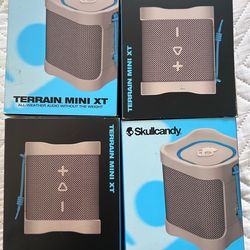 SKULLCANDY BT SPEAKERS