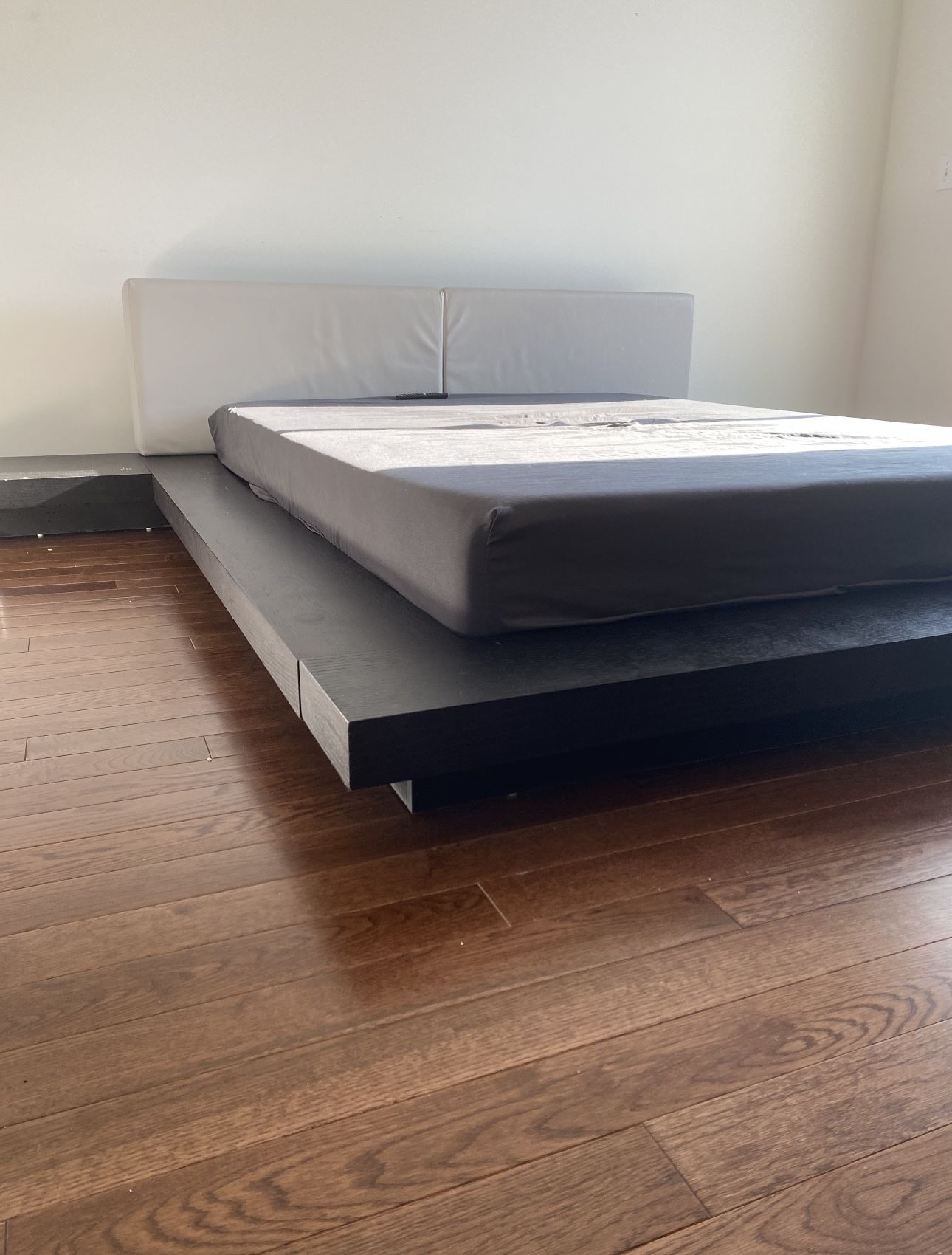 Japanese Platform Bed (queen)