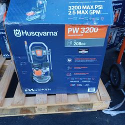 PRESSURE WASHER NEW IN BOX