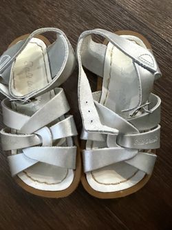 Salt water shoes kids size 7